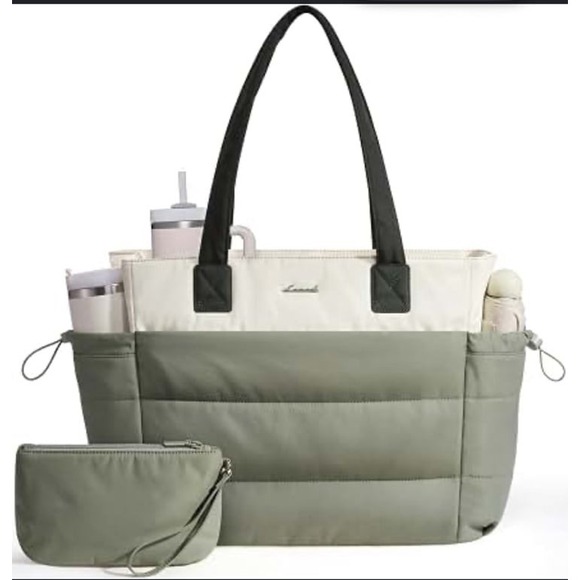 Lovevook Handbags - LOVEVOOK in a sage green and beige lightweight quilted puffer tote bag NWT